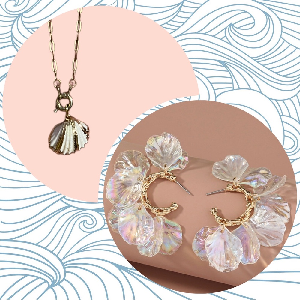2 Piece Sea Shell Elegant Gold Necklace and Iridescent Floral Earrings Set